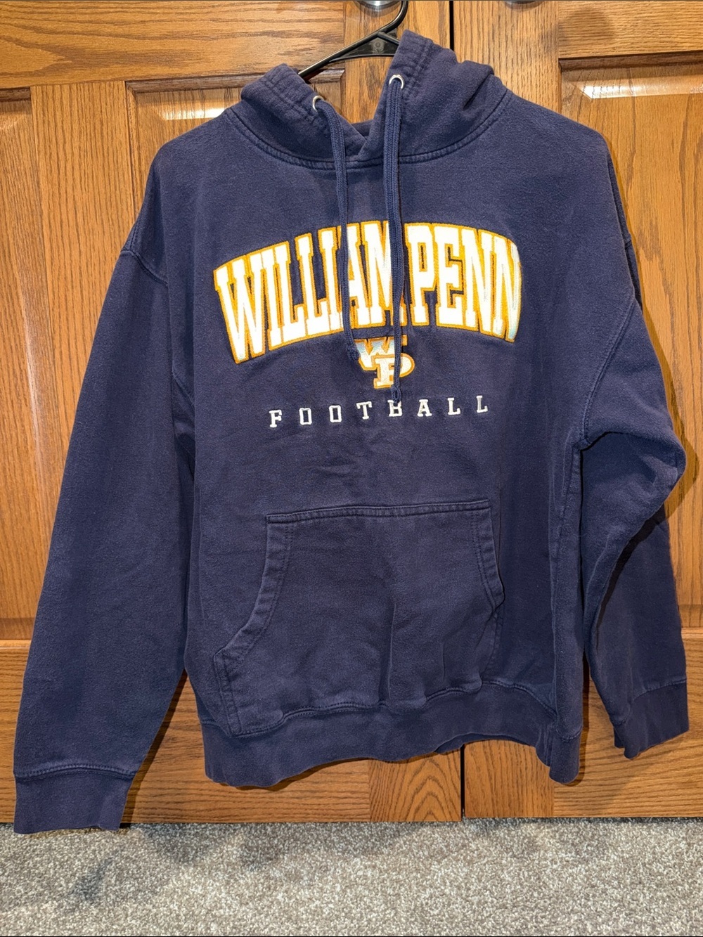 Kollege Town William Penn Navy Football Hoodie size M